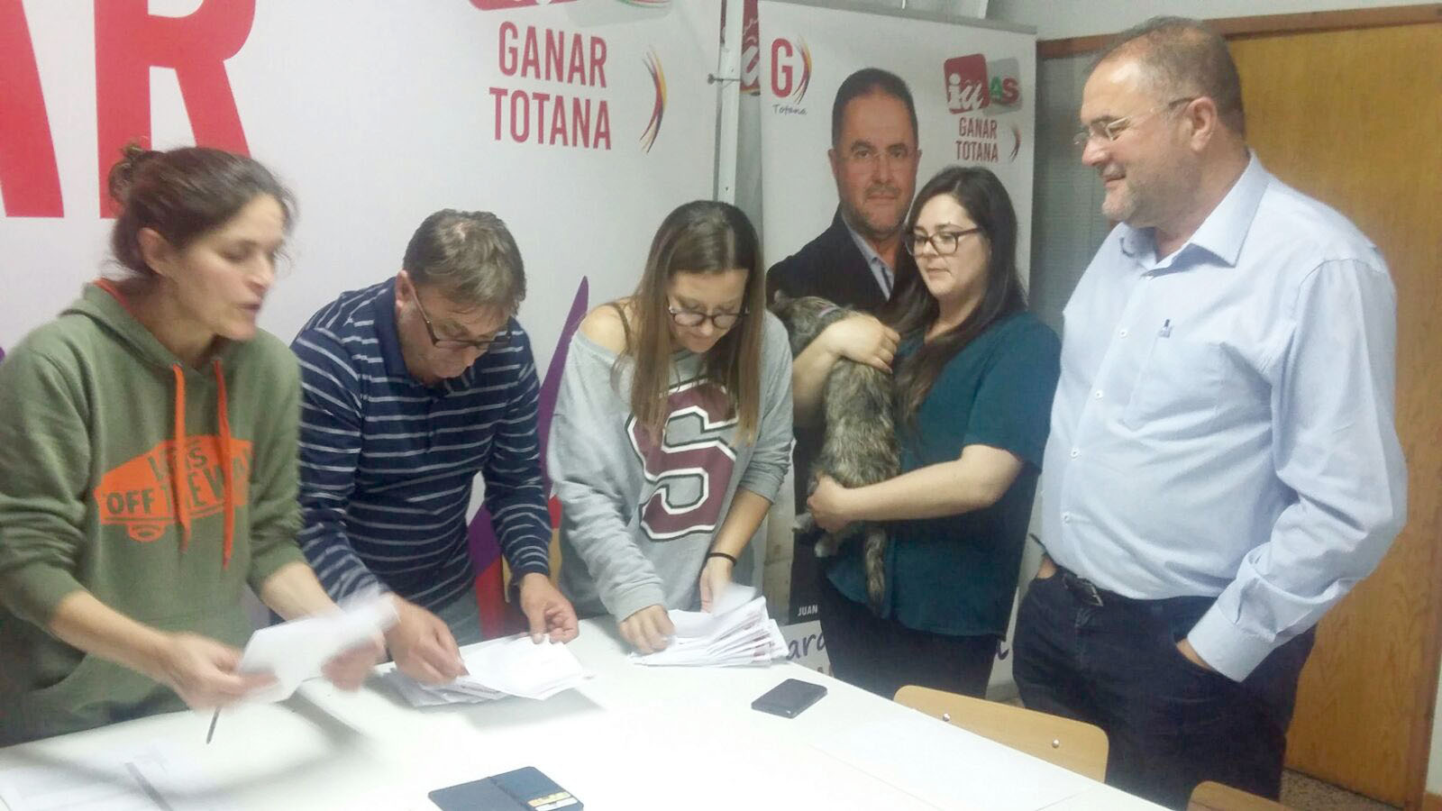 Izquierda Unida de Totana acuerda confluir con Podemos en la prximas elecciones