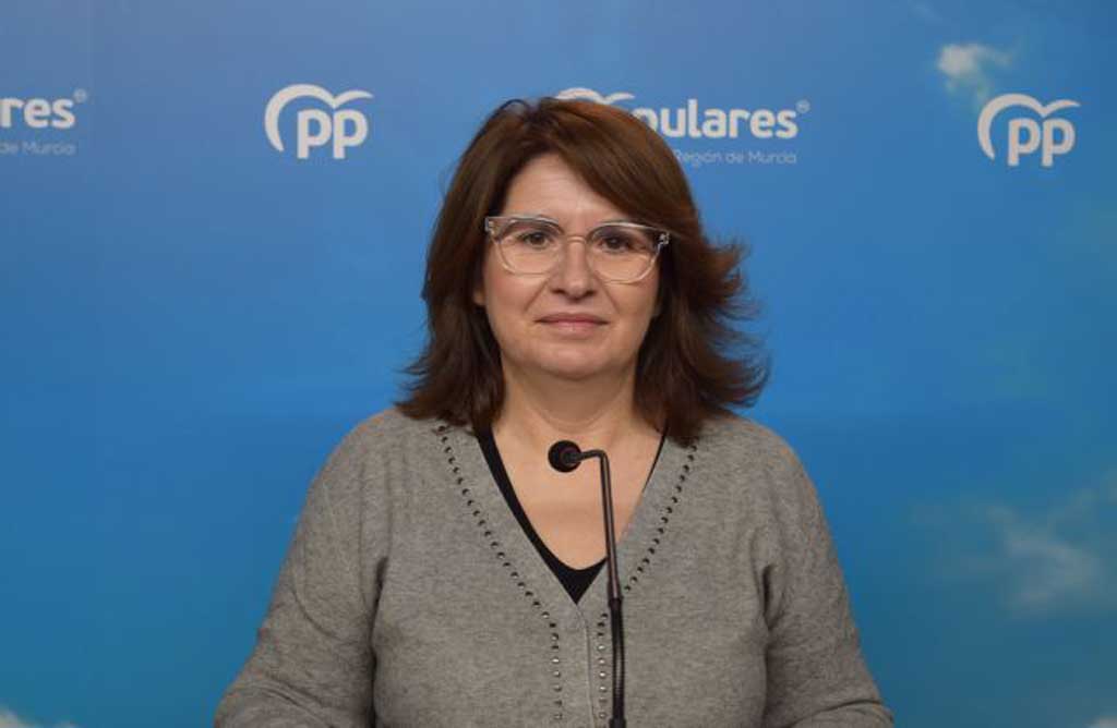 La concejal del Partido Popular de Totana Isabel Garcia visita canal 6 television para hablar de la actualidad politica de Totana.