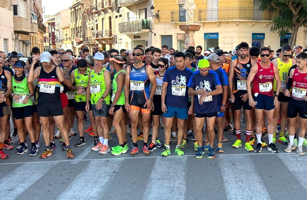 Los totaneros Andrs Silvente y Roco Bermejo se proclaman vencedores de la XXVI Carrera Subida a la Santa