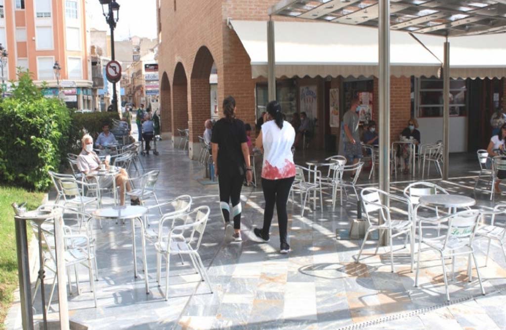 Totana - guilas - Blanca - Los Alczares - Mazarron y Puerto Lumbreras podrian el proximo lunes poner mesas y sillas en espacios exteriores.
