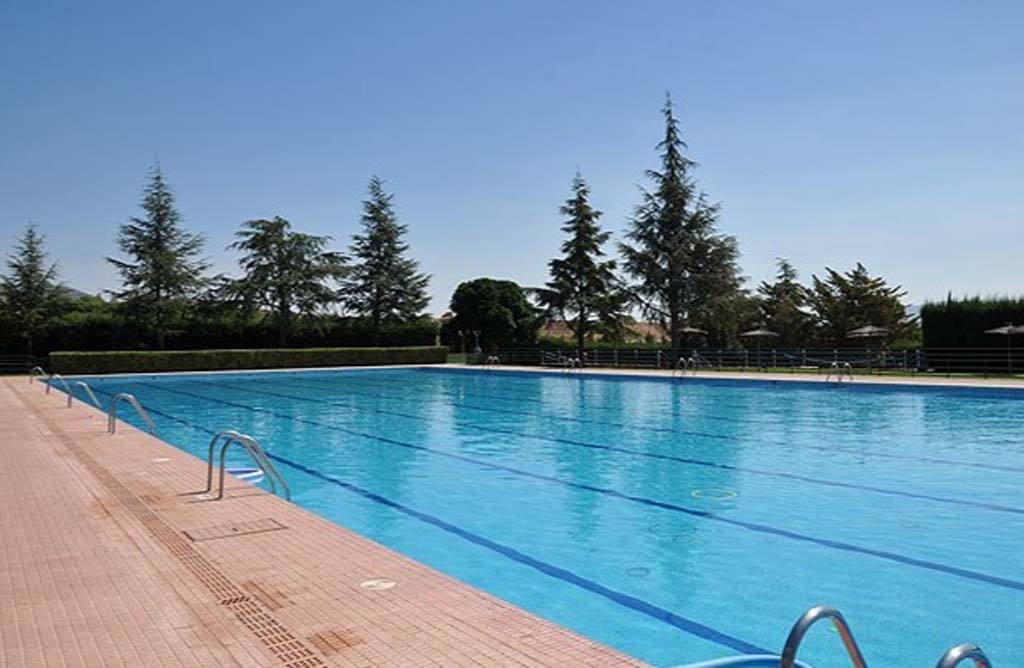 Se inicia la contratacin de las obras de renovacin de los equipos de depuracin de las piscinas del Polideportivo 