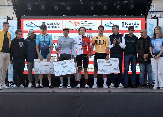 El ciclista totanero Luis Cayuela, lidera la Copa de Espa�a J�nior de carretera 