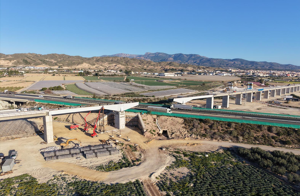 Las obras del Viaducto sobre la A-7 a la altura de Totana provocar�n afecciones en el tr�fico hasta el 20 de mayo
